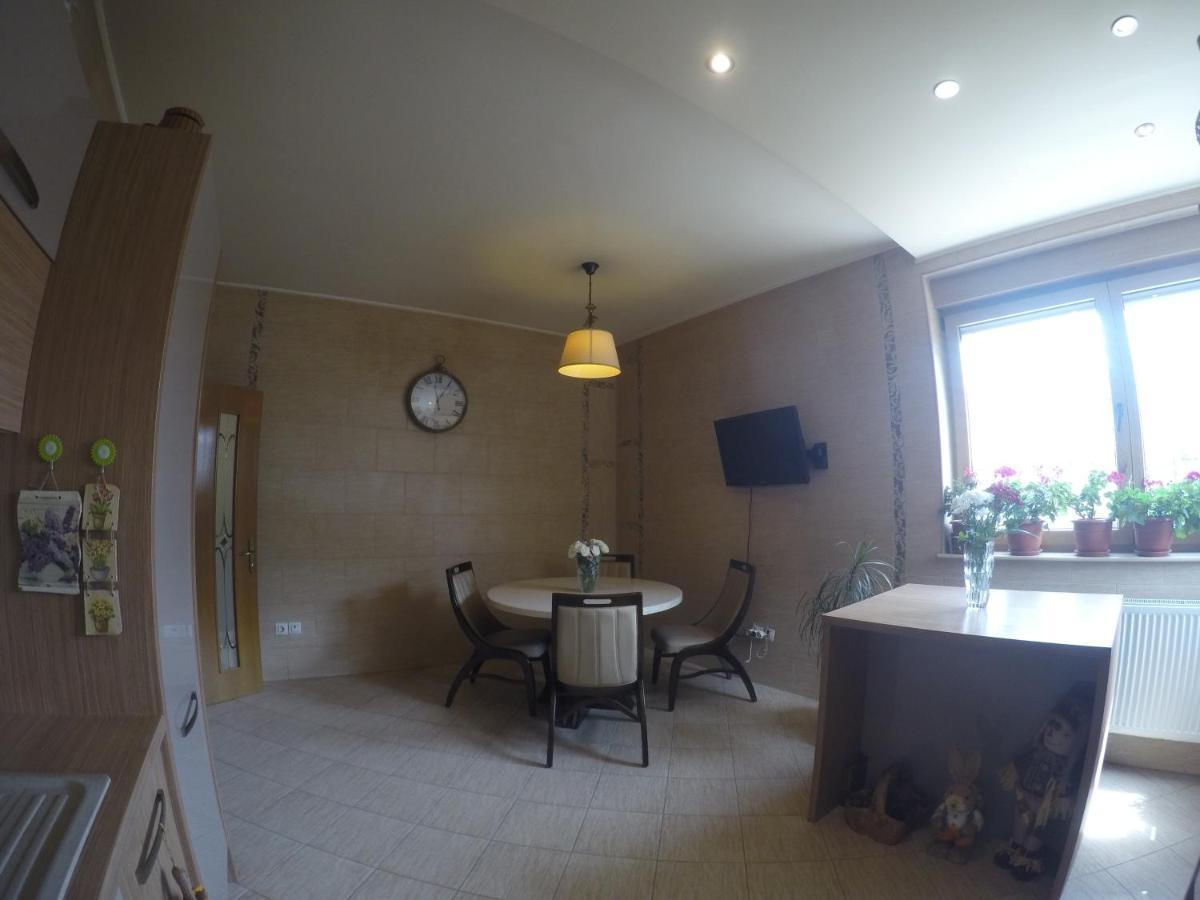 לינה וארוחת בוקר קונסטנצה Casa Edwin מראה חיצוני תמונה