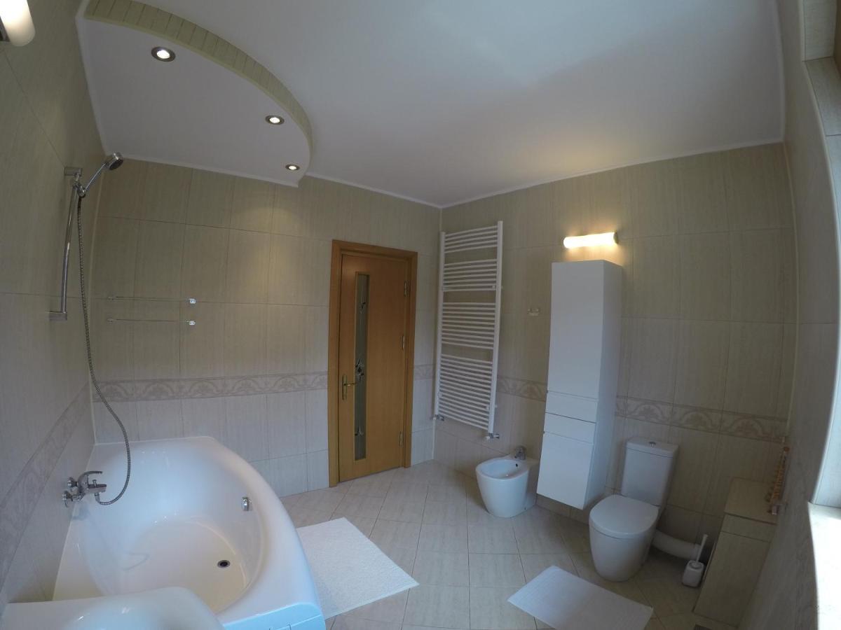 לינה וארוחת בוקר קונסטנצה Casa Edwin מראה חיצוני תמונה