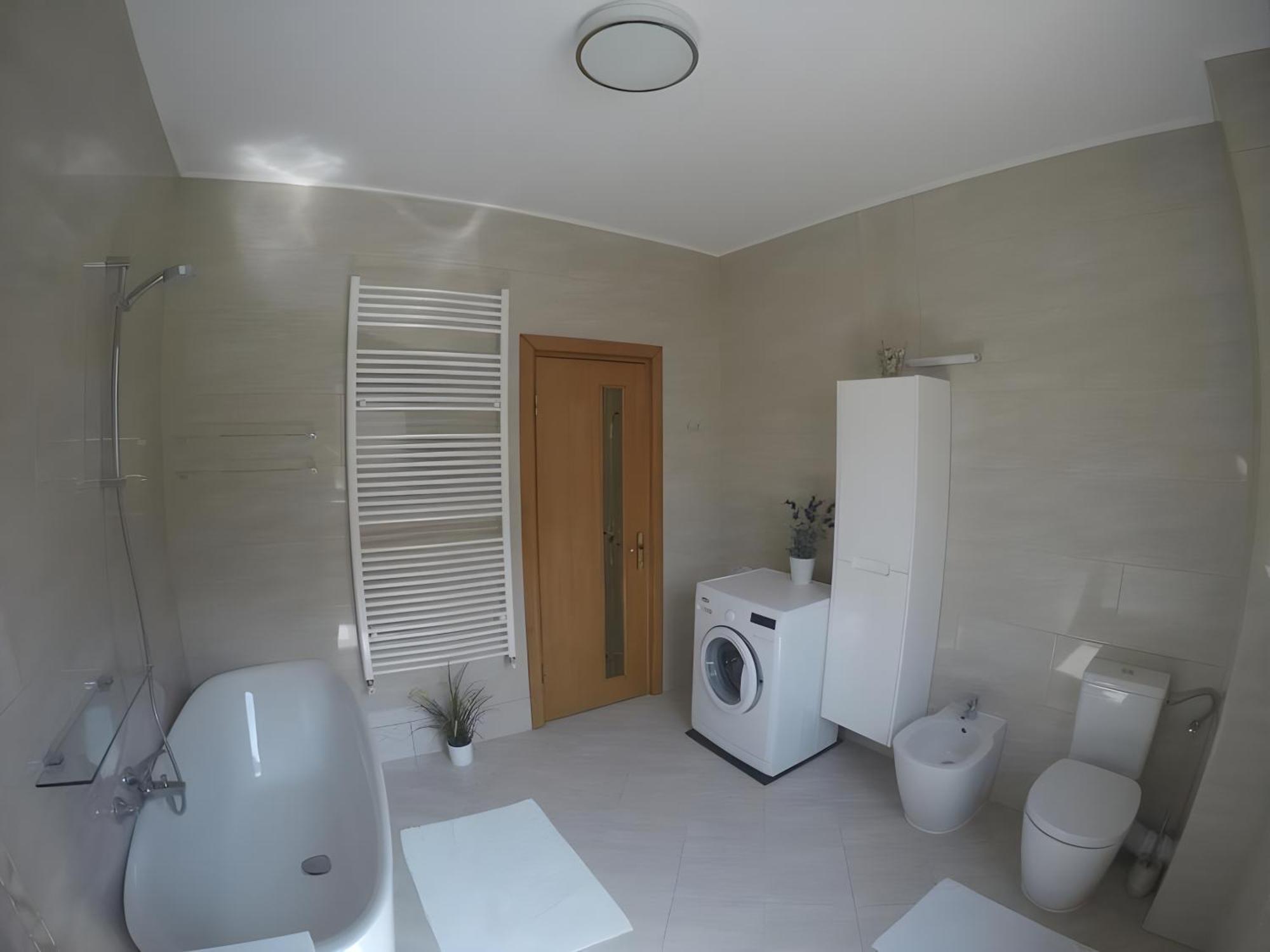 לינה וארוחת בוקר קונסטנצה Casa Edwin מראה חיצוני תמונה
